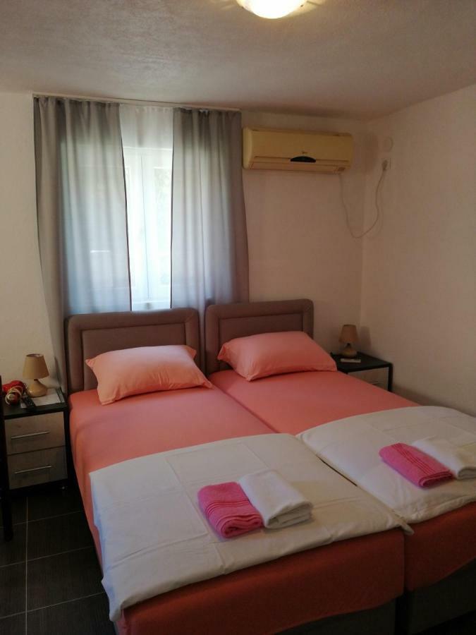Sara Apartments Будва Екстериор снимка